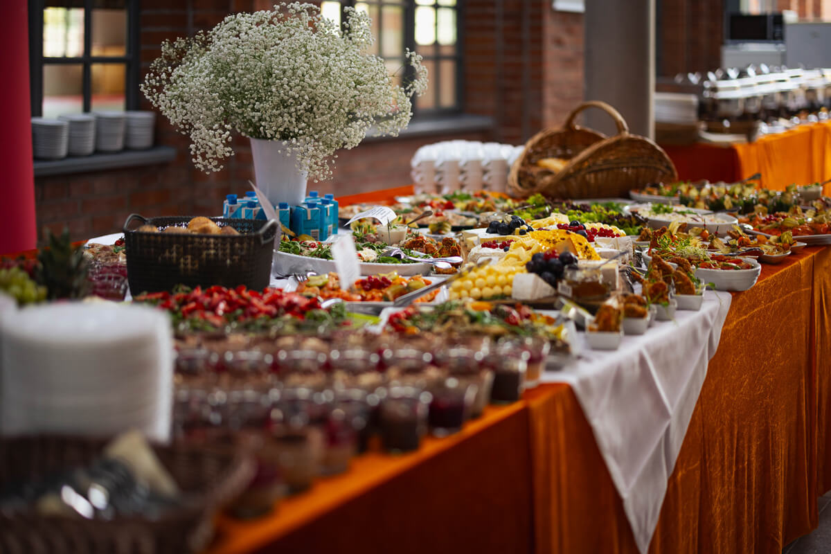 Vielfältiges Buffet vom Ratskeller Altenburg